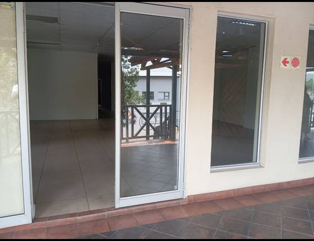 155M² BUSINESS CENTRE TO LET IN SONHEUWEL